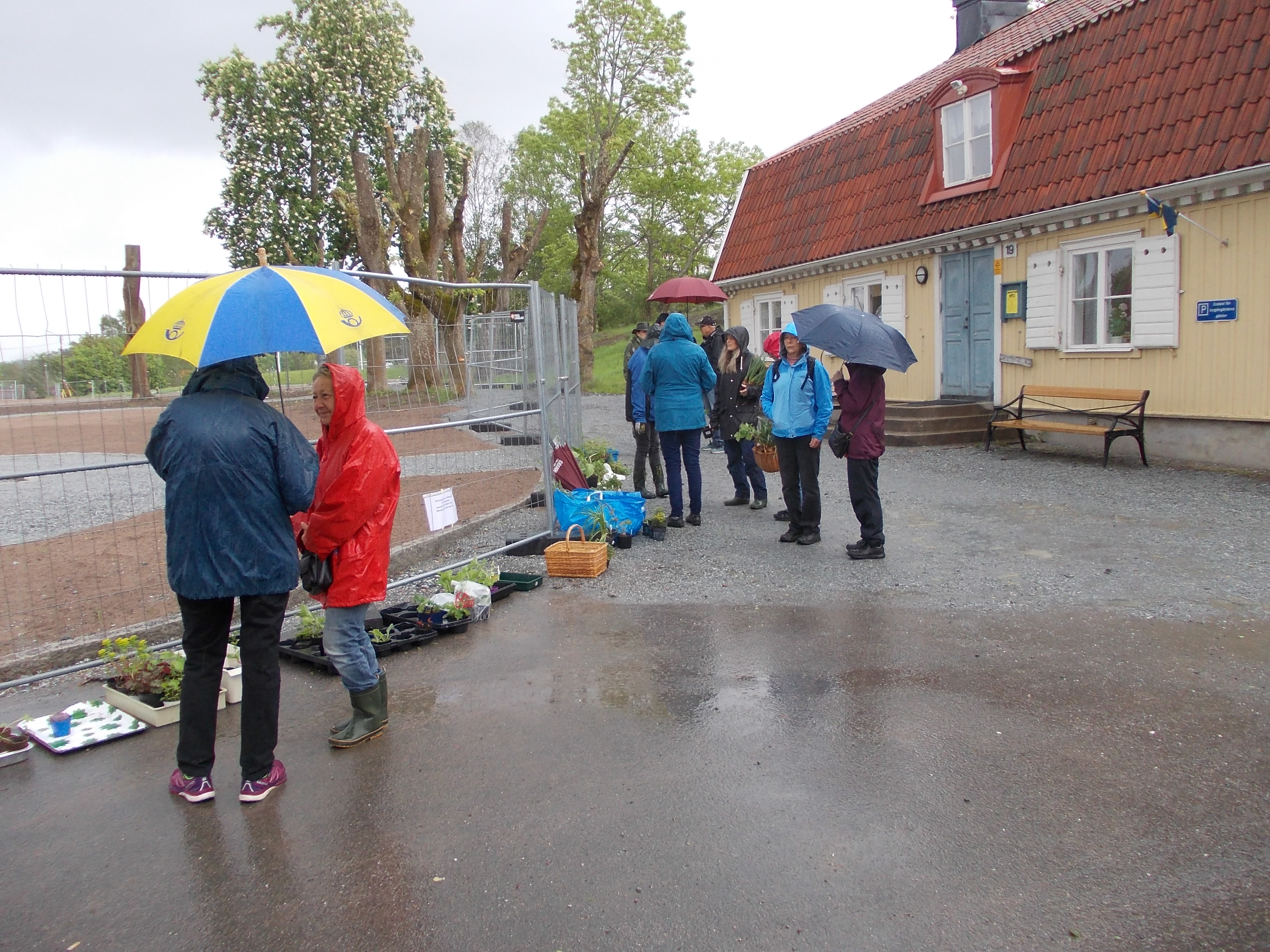 Bild som visar försäljarna vid Skälby gård