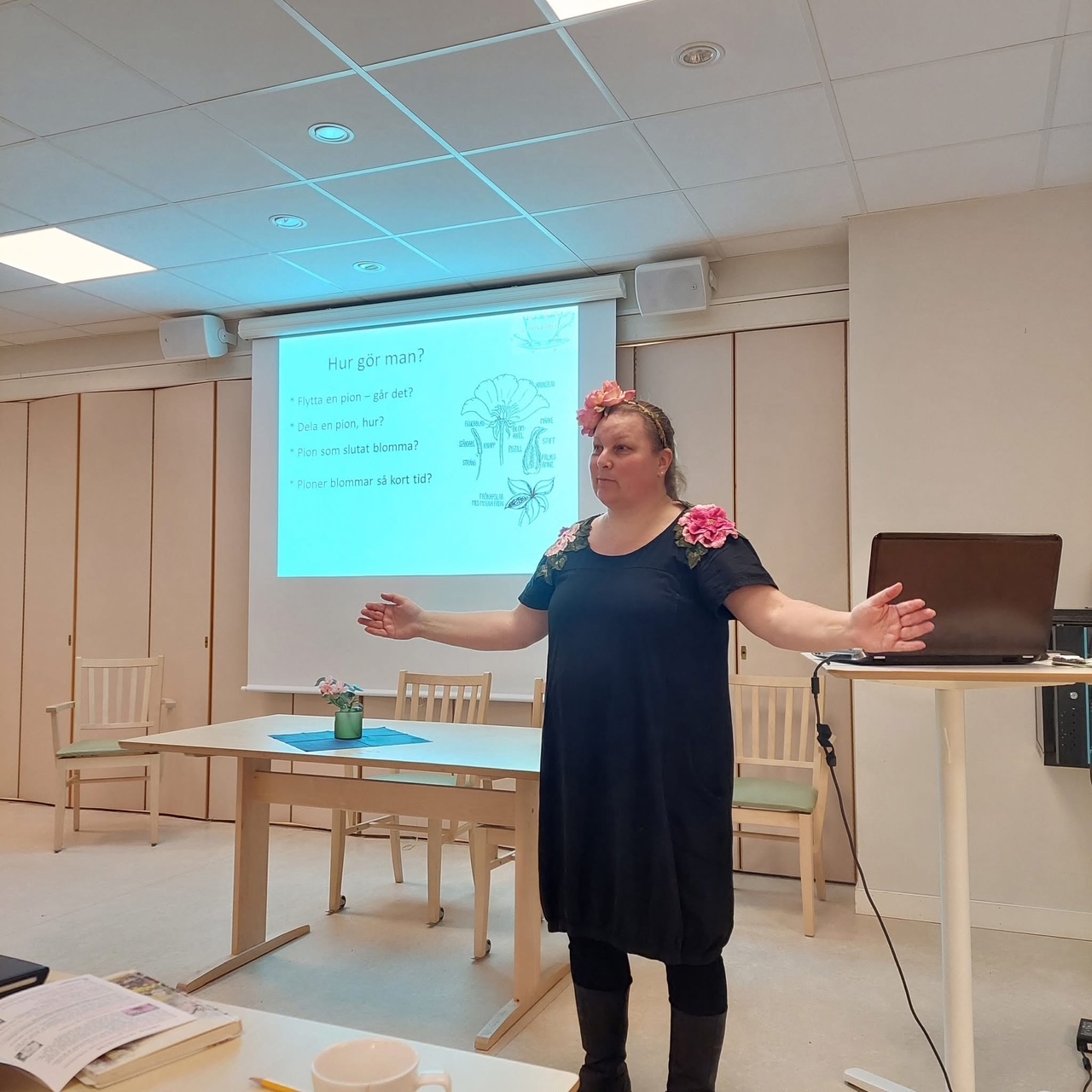 Årsmöte med föreläsning om pioner